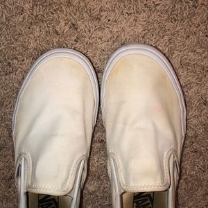 Women’s white vans